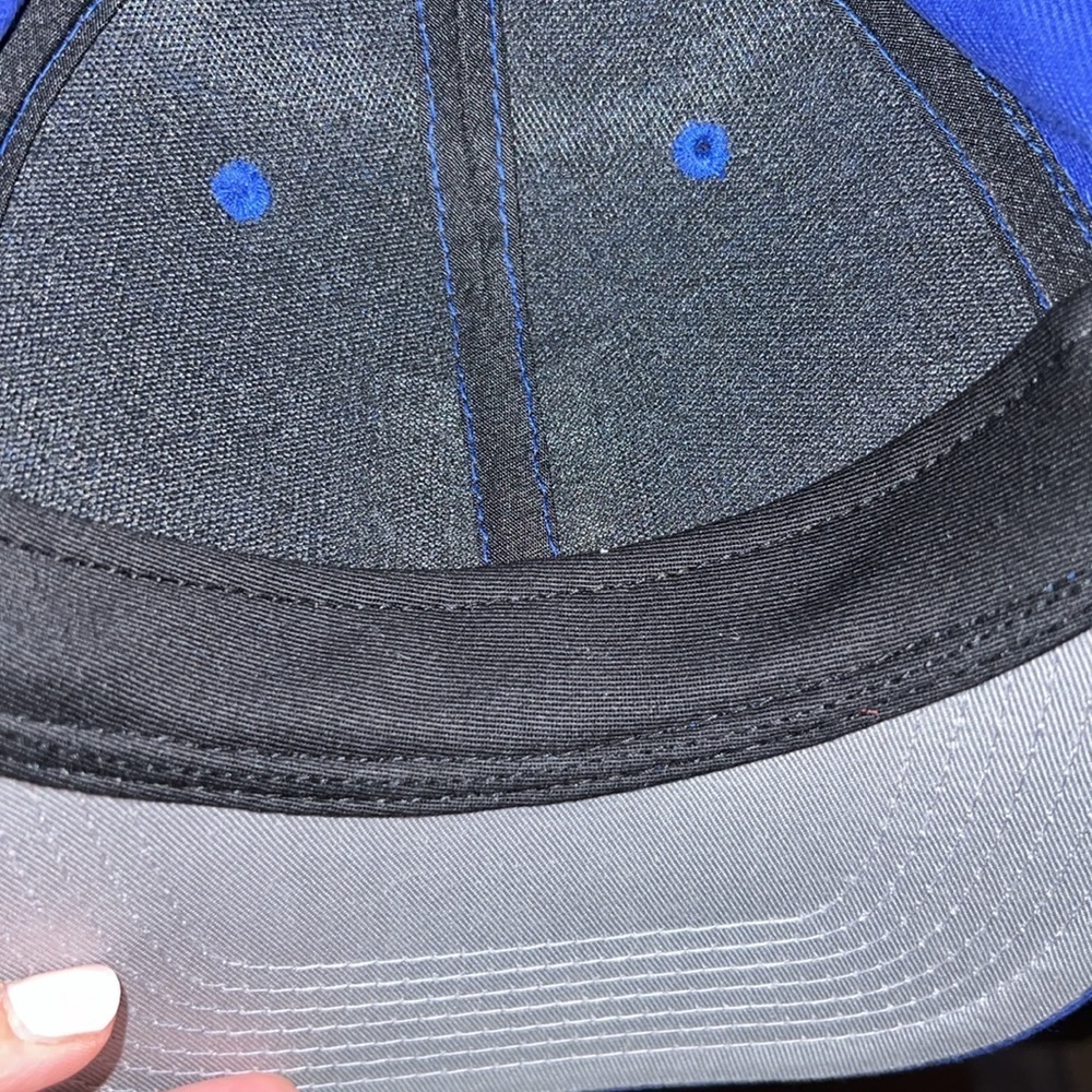 Retro Fan Favorite Chicago Cubs MLB Snap-back Baseball Hat - Picture 7 of 8